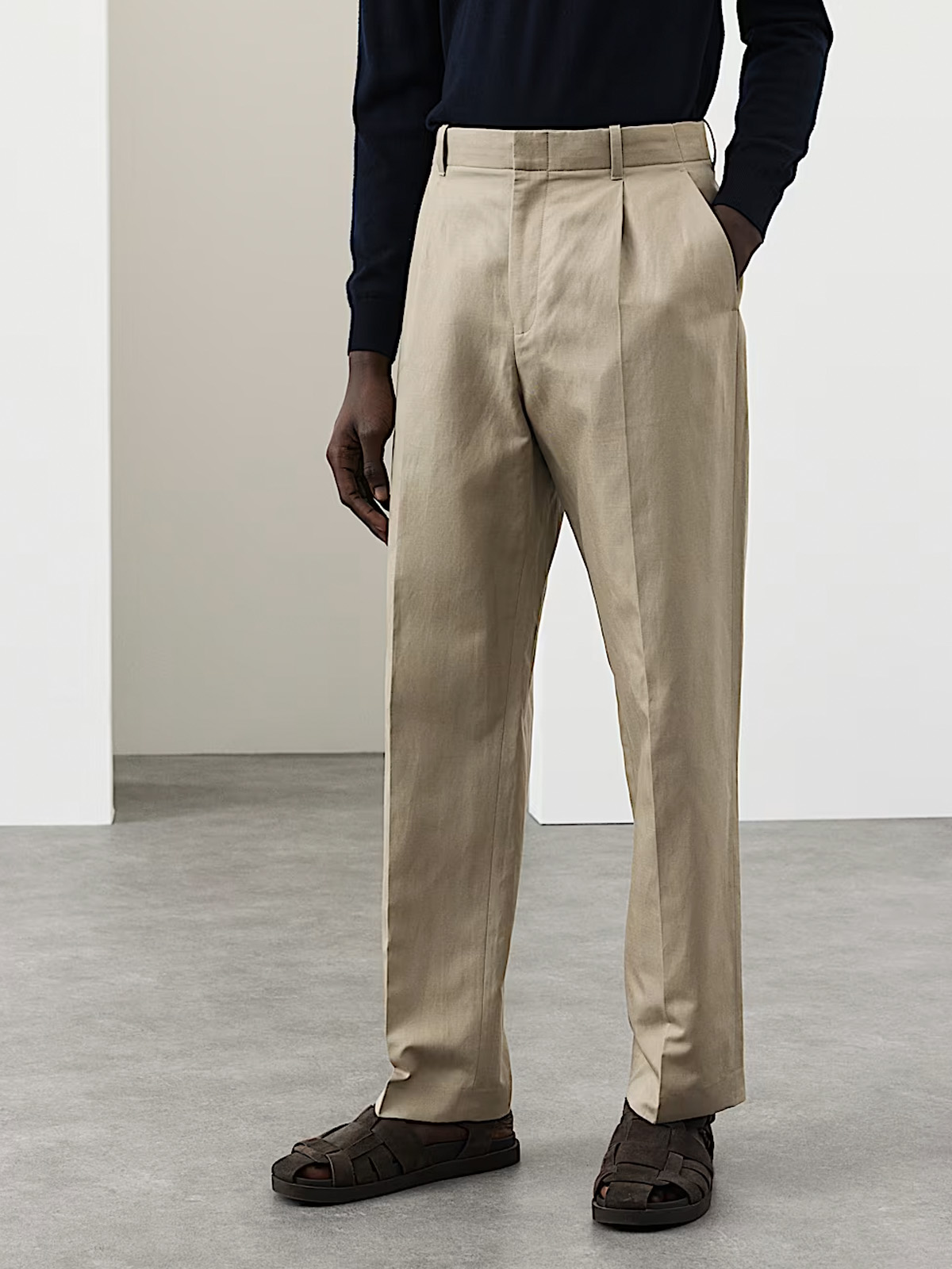 Relaxed Fit Lyocell Rich Pleat Front Trousers